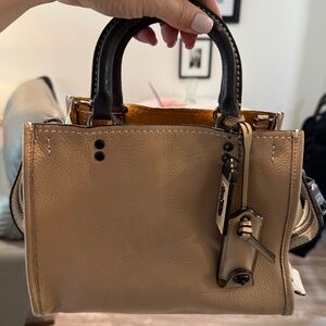 COACH Rogue - Chalk & Taupe leather color block - Authentic!